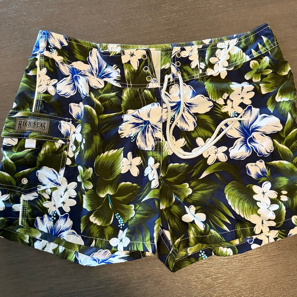 Boardshorts Blue and Green Swim Shorts with Floral Design